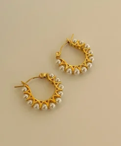 Gold Plated Pearl Jewelry Earrings Hoops. bijoux plaqué or perle boucles d'oreilles hoops.